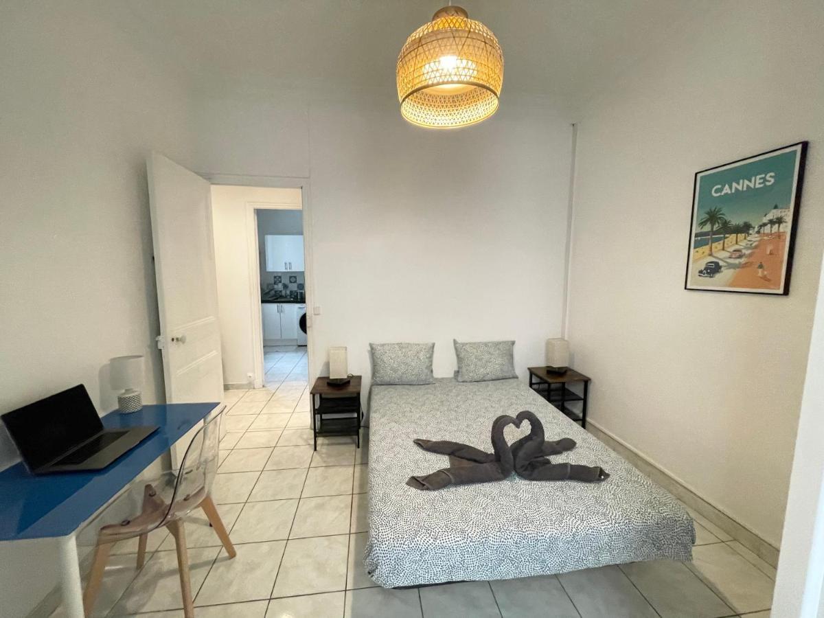 Joli Spacieux à 3 Min à Pied De La Appartement *