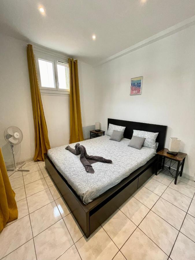 Joli Spacieux à 3 Min à Pied De La Appartement
